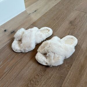 Stars Above Women’s Crossband Faux Fur Slippers in White Bridal Bridesmaid